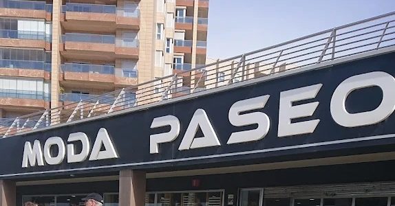 fachada moda paseo