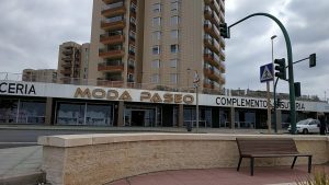 tienda moda paseo