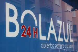 detalle farmacia bola azul 24 horas
