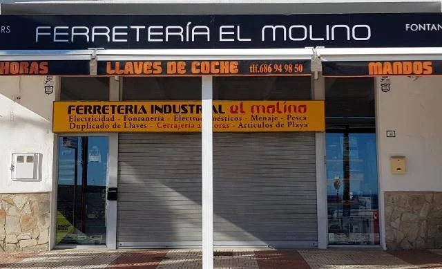 fachada ferreteria el molino