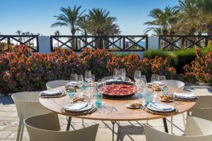 terraza hotel barcelo cabo de gata
