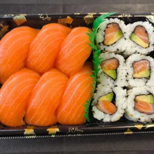 nigiri uramaki coco sushi almeria